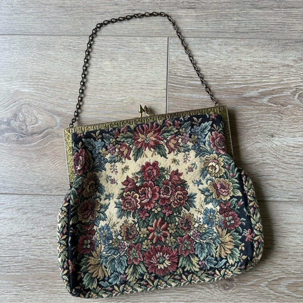 Vintage Floral Tapestry Chain Handle Purse Bag Made In France 🇫🇷